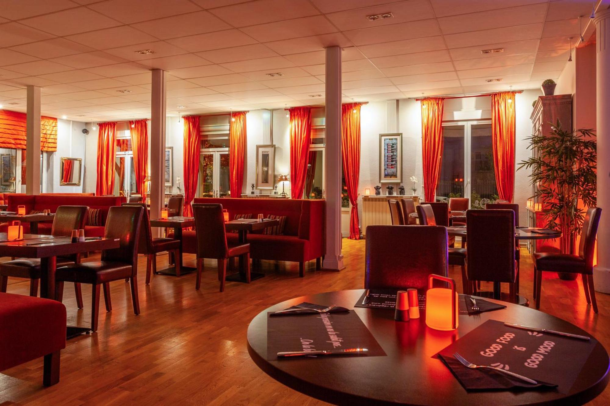 Providence Hotel ヴィッテル エクステリア 写真