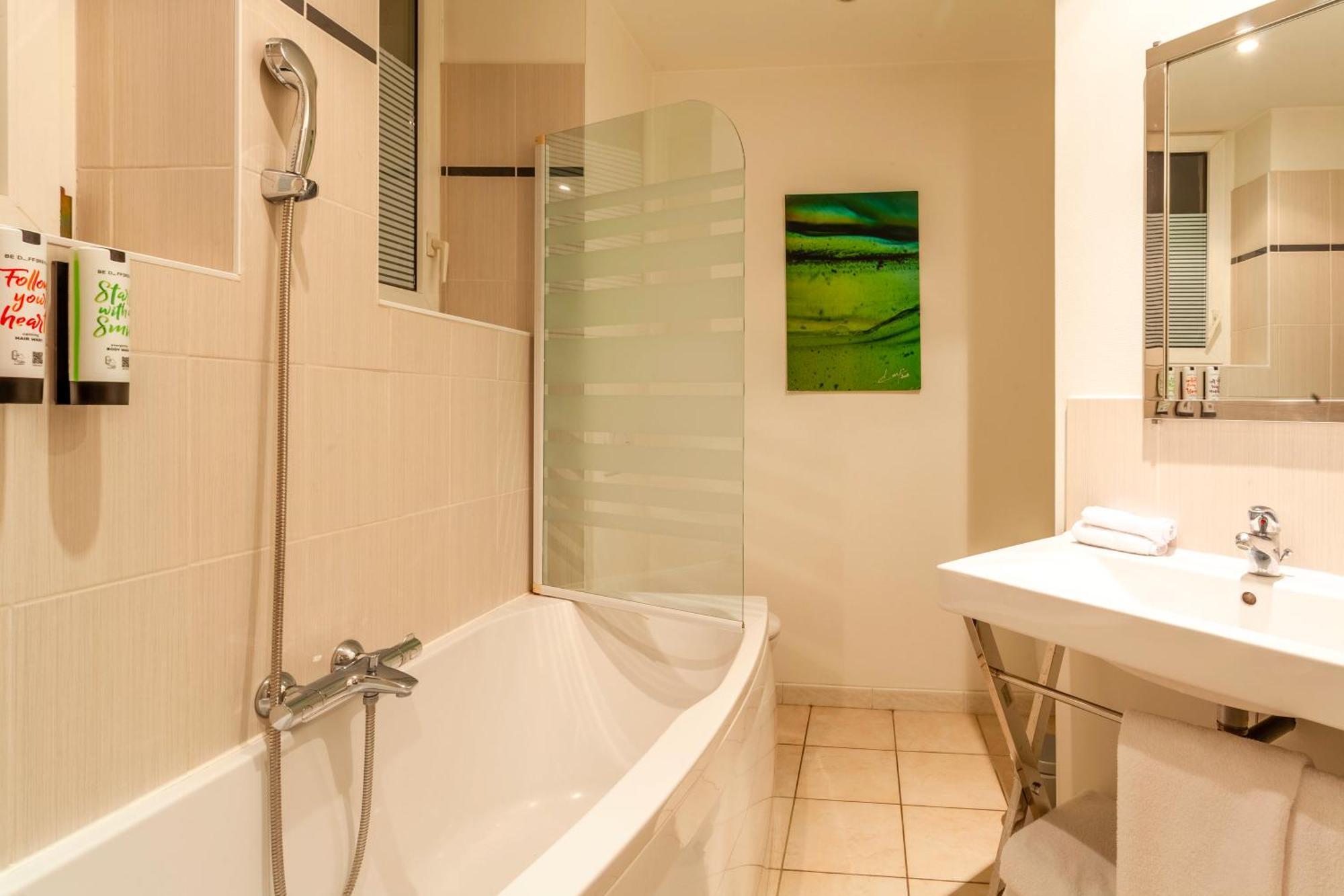 Providence Hotel ヴィッテル エクステリア 写真